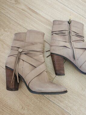 Vince Camuto Tan Suede Tassle Boots